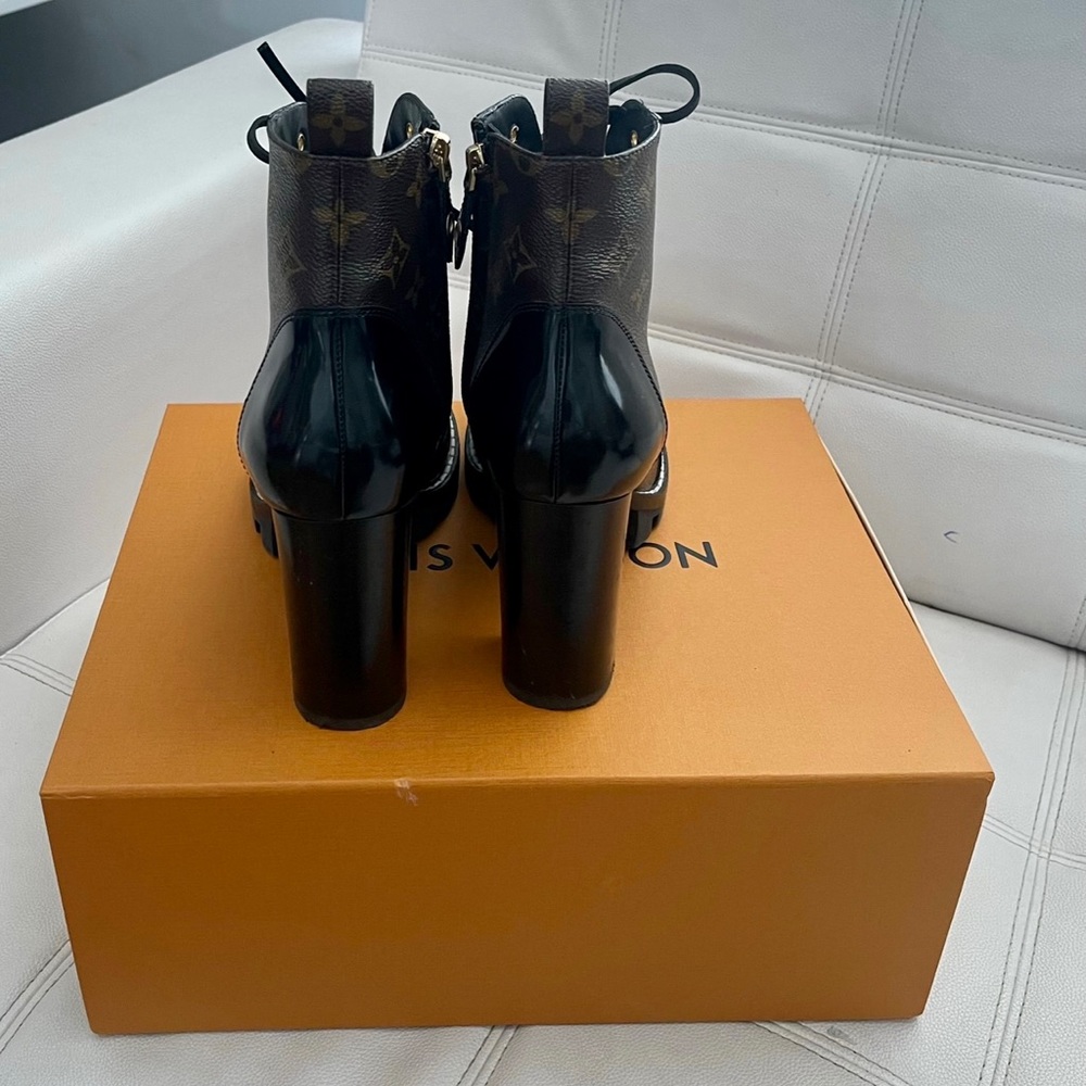 Authentic Louis Vuitton STAR TRAIL BOOTS - Picture 3 of 5